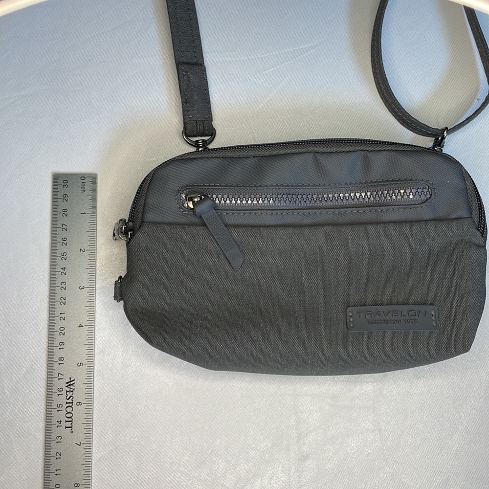 Travelon Anti-Theft Metro Convertible Small Crossbody Belt bag - Picture 12 of 15